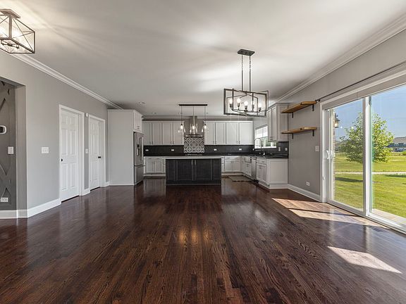 5th image of 12903 Waterford Dr