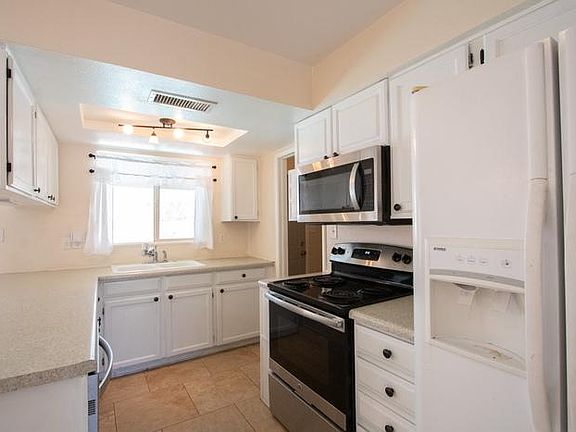 2nd image of 519 E Jahns Pl #485