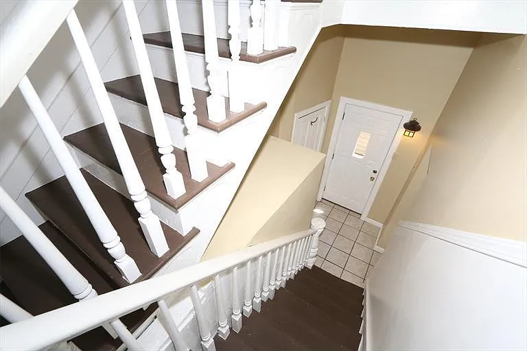 844 Philadelphia St #2 — Photo 3