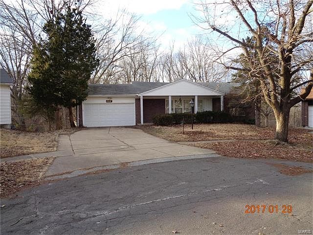 1st image of 10689 Foxpath Dr