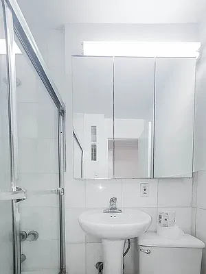 Rented by Metropolitan Property Group | media 5