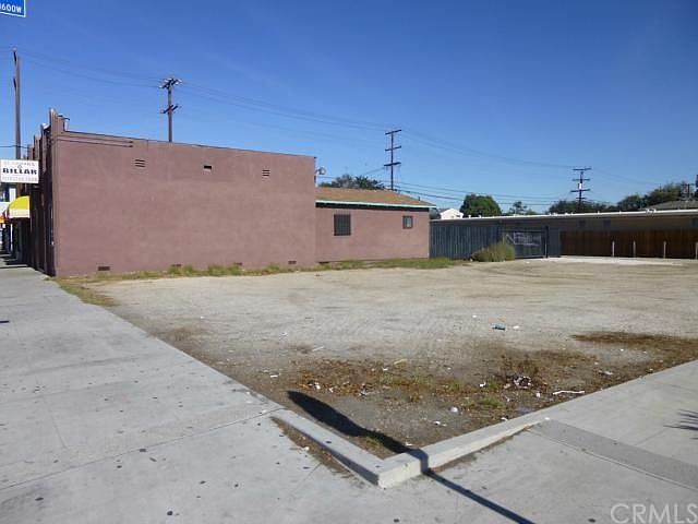 1st image of 1862 Santa Fe Ave