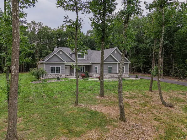 283 Catalpa Dr, Kunkletown, PA 18058