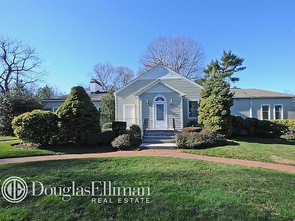 2nd image of 16 Cardinal Ct