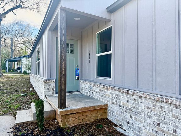 2nd image of 1448 Crescent Dr
