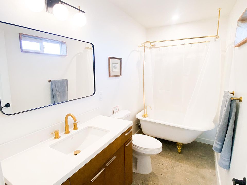 1st image of 55860 Luna Vista Ln