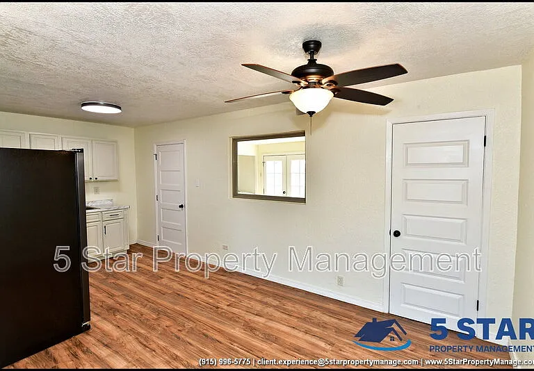 10324 Newport Dr — Photo 10