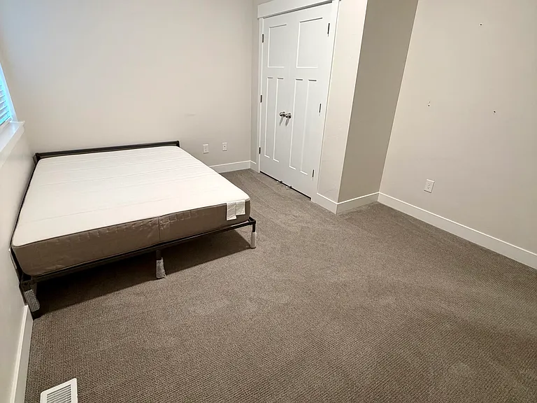 603 E Mill Farm Ct — Photo 16