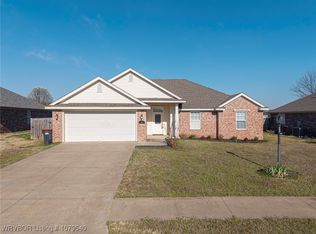 826 Laurel Way, Alma, AR 72921