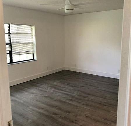 2nd image of 1531 NW 45th St APT B8