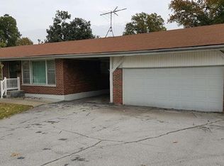 800 Graham Rd, Florissant, MO 63031