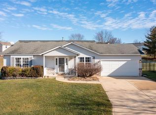 10 Tower Park Ct, Saint Charles, MO