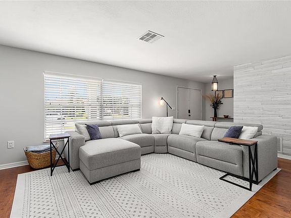 5th image of 2183 Citrus Hill Ln