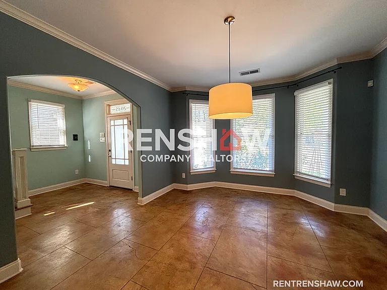 2043 Peabody Ave — Photo 6