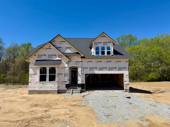 532 Beacon Hill Dr, Lillington, NC 27546