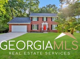 692 Kingsgate Rdg, Stone Mountain, GA 30088