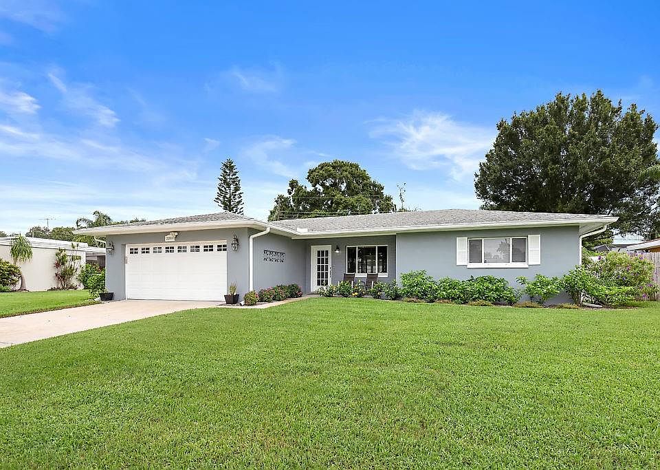 1st image of 2289 LANAI AVENUE
