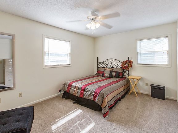 5th image of 612 Garrison Ave #17-2B