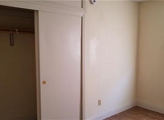 3rd image of 818 S Pearl St