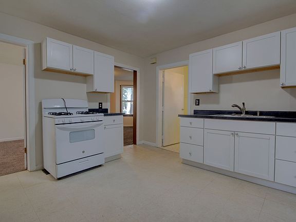 4th image of 929 E 15th St #929