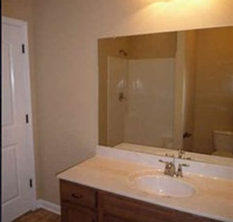 5th image of 623 Hidden Valley Dr