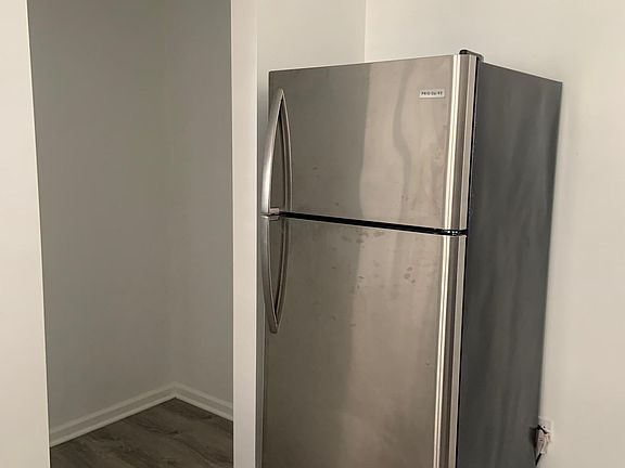 4th image of 1238 W Rosemont Ave