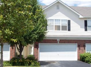 127 Concord Dr S, Oswego, IL 60543