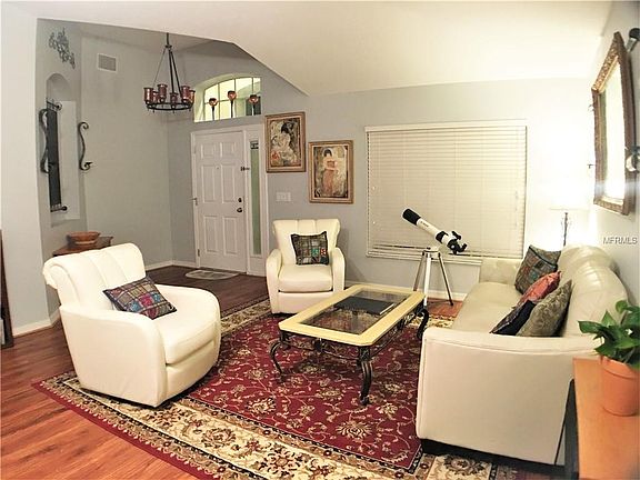 3rd image of 3117 Dunstable Dr