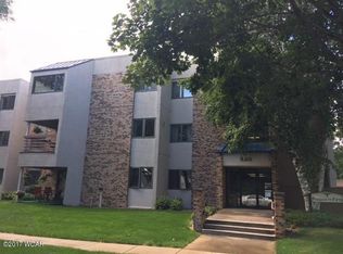 520 5th St SW UNIT 215, Willmar, MN 56201
