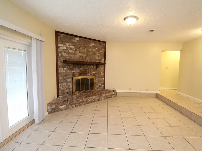 7859 Bay Meadows Dr — Photo 4