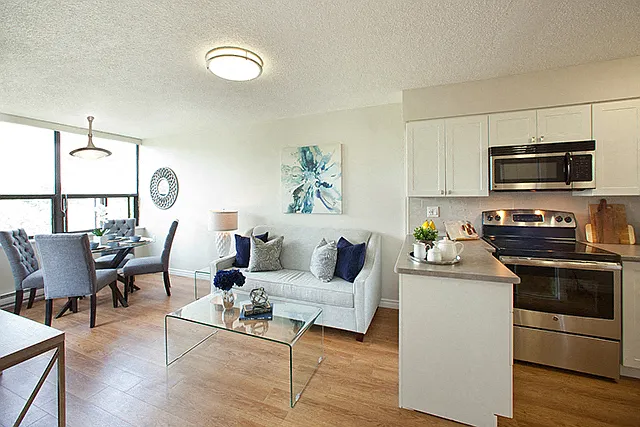 15 Regency Cres — Photo 7