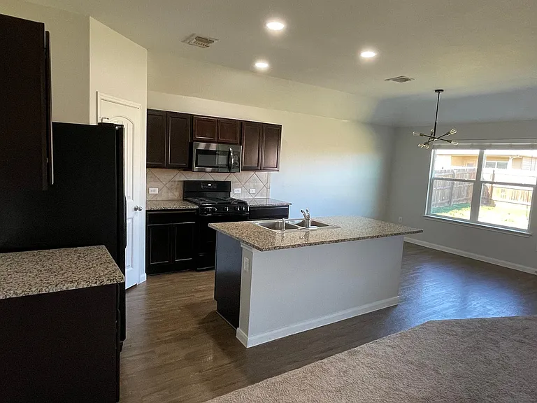 136 Voss — Photo 13
