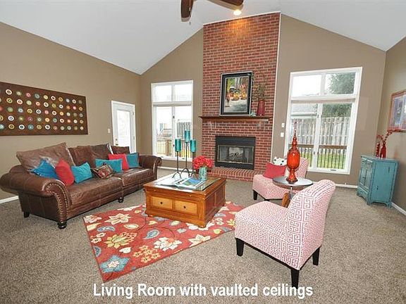 2nd image of 4901 McKenna Ct