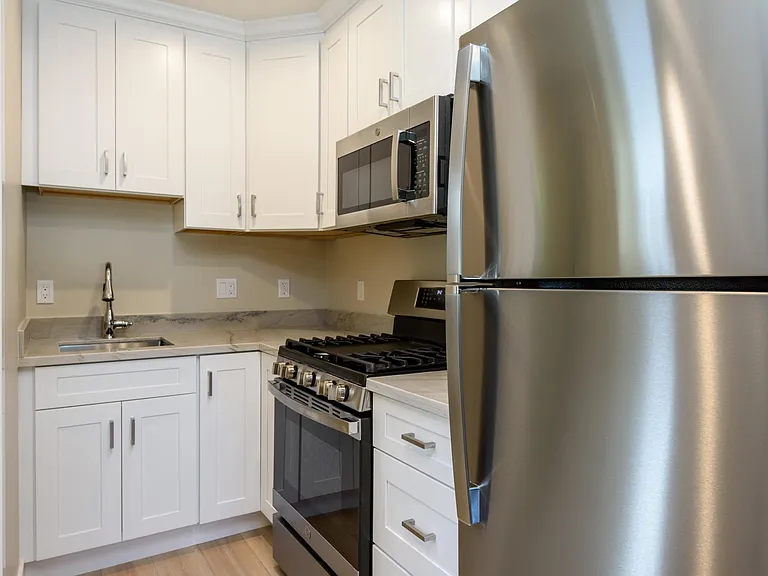 780 Ivy Dr #2 — Photo 5