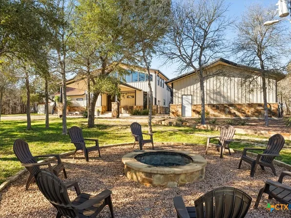 1636 Westwood Rd, Lockhart, TX 78644