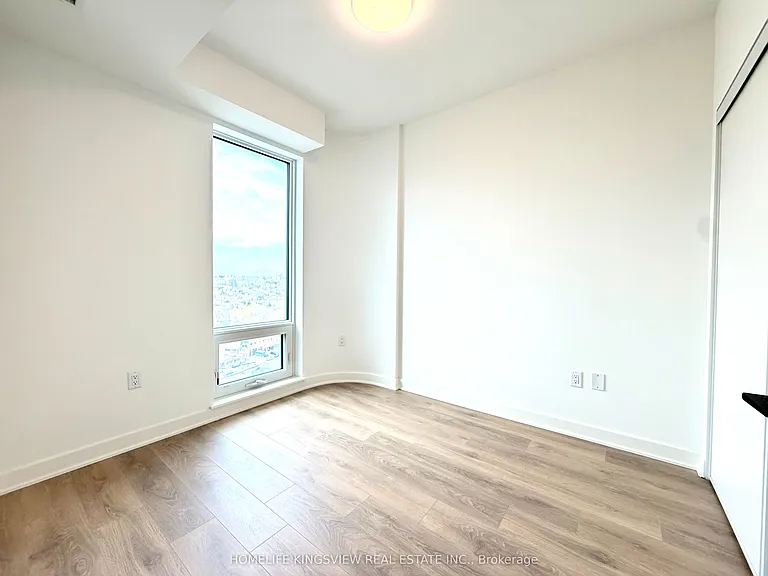 1185 Dupont St #1204 — Photo 7