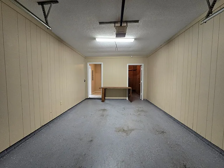 1520 Crowndale Dr — Photo 25