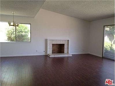 1st image of 828 Gardner Dr