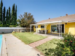 19558 Gault St, Reseda, CA 91335