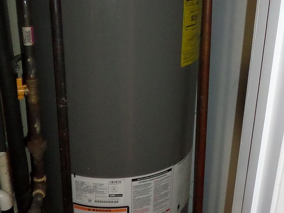 3rd image of 23 Cedar Dr
