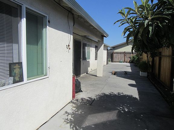 2nd image of 4728 Greensboro Way
