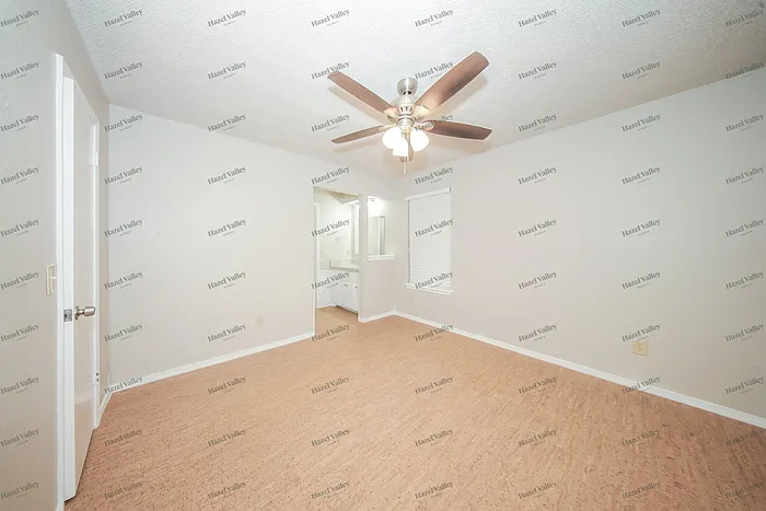 2133 Lonnie Ln — Photo 7