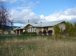 210 W Church St, Halfway, OR 97834