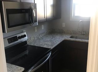 108 Columbine Ave FLOOR 2, Pawtucket, RI 02861