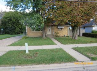 1029 S Elmwood Ave, Waukegan, IL 60085