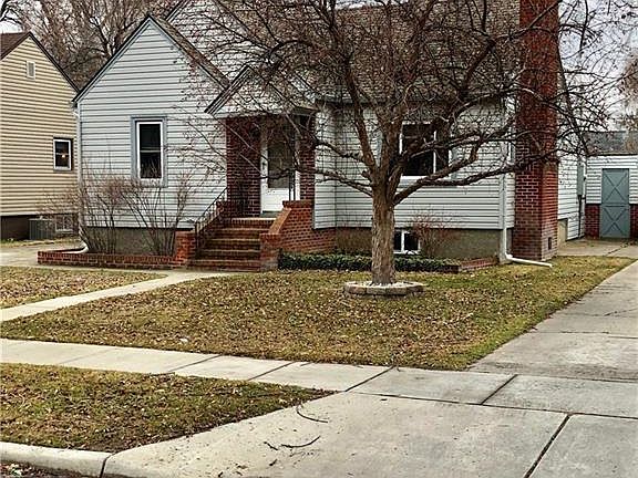 2nd image of 724 Yellowstone Ave