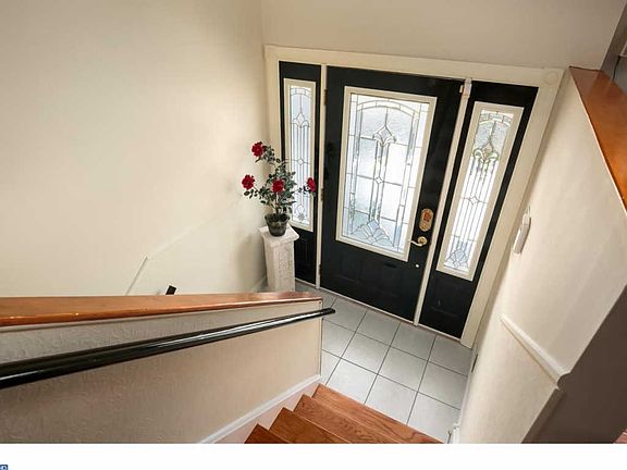 4th image of 43 Caldwell Ave