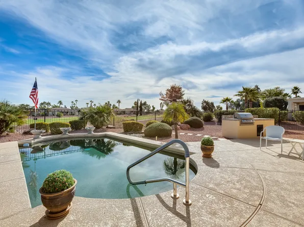 23207 N Hank Raymond Dr, Sun City West, AZ 85375