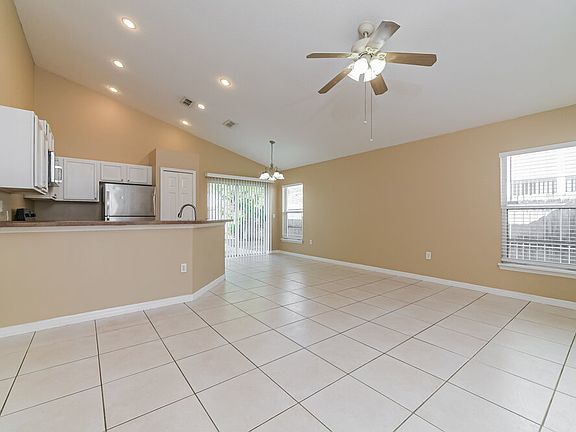 3rd image of 3813 Kyle Dr