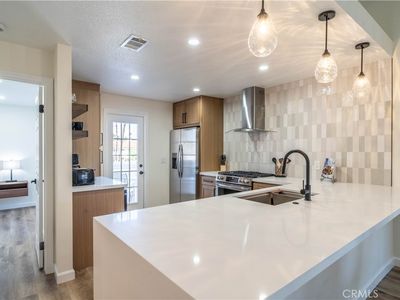 304 Desert Falls Dr E, Palm Desert, CA, 92211